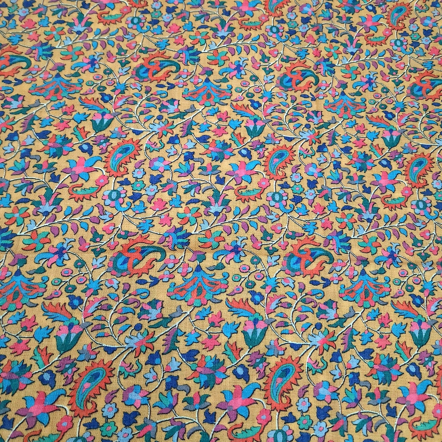 pure-wool-yellow-orange-floral-design-with-lines-on-border