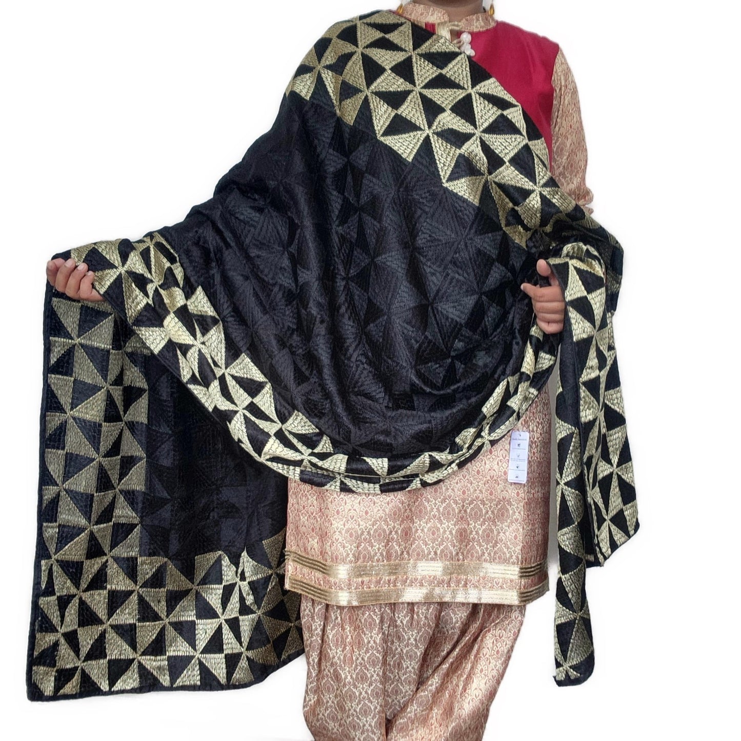 black-box-phulkari-duppatta-with-golden-work