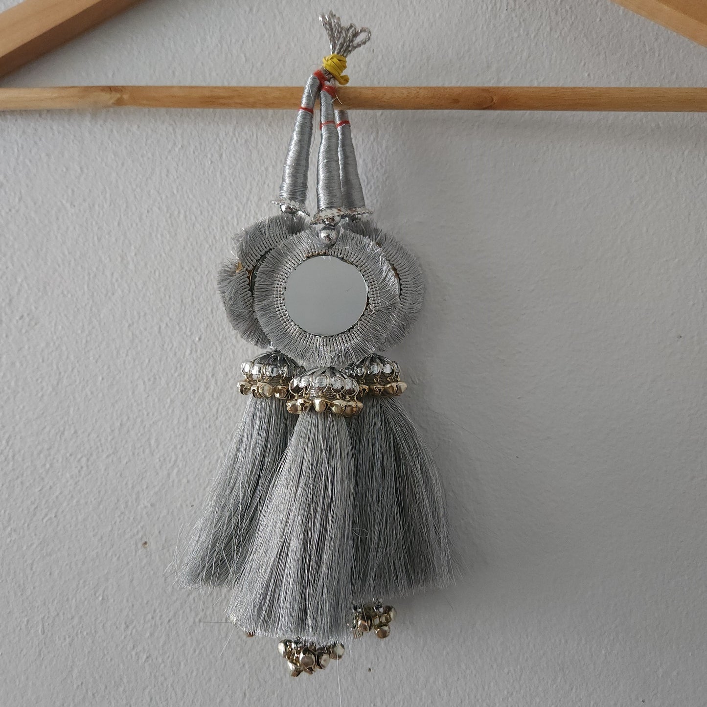 silver-thread-design-big-mirrors-circle