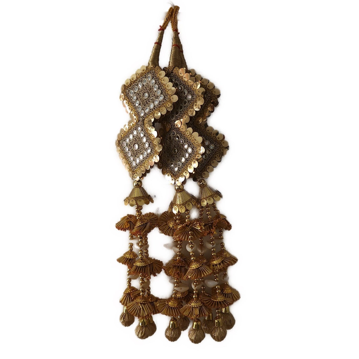 golden-color-two-diamonds-shaped-kaudi-design