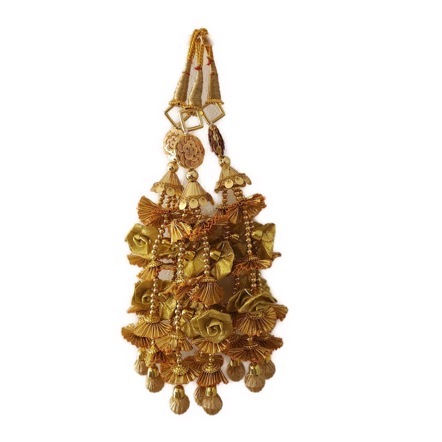 golden-color-rose-design