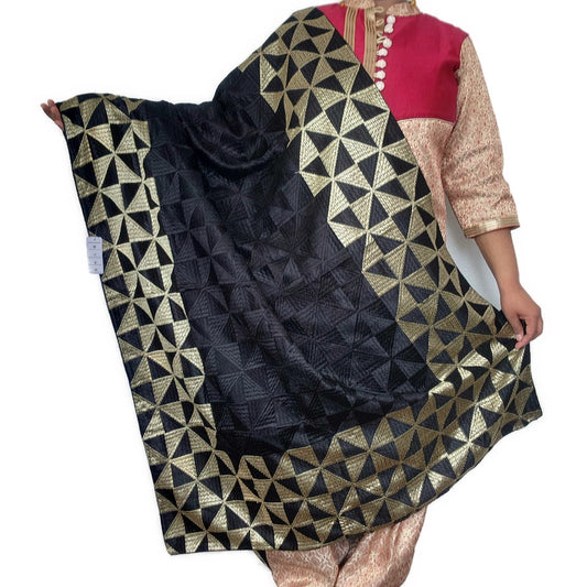 black-box-phulkari-duppatta-with-golden-work