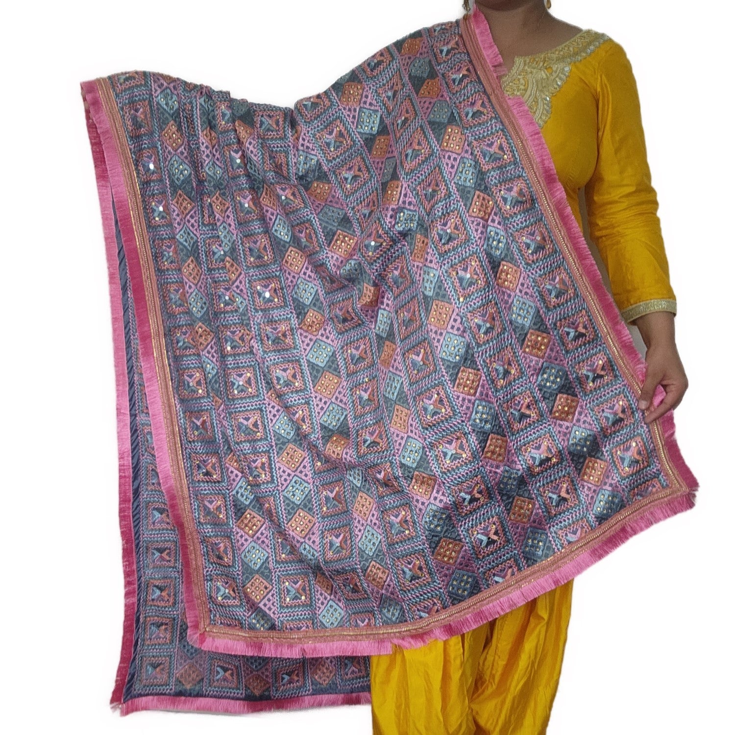 grey-pink-veer-zara-phulkari