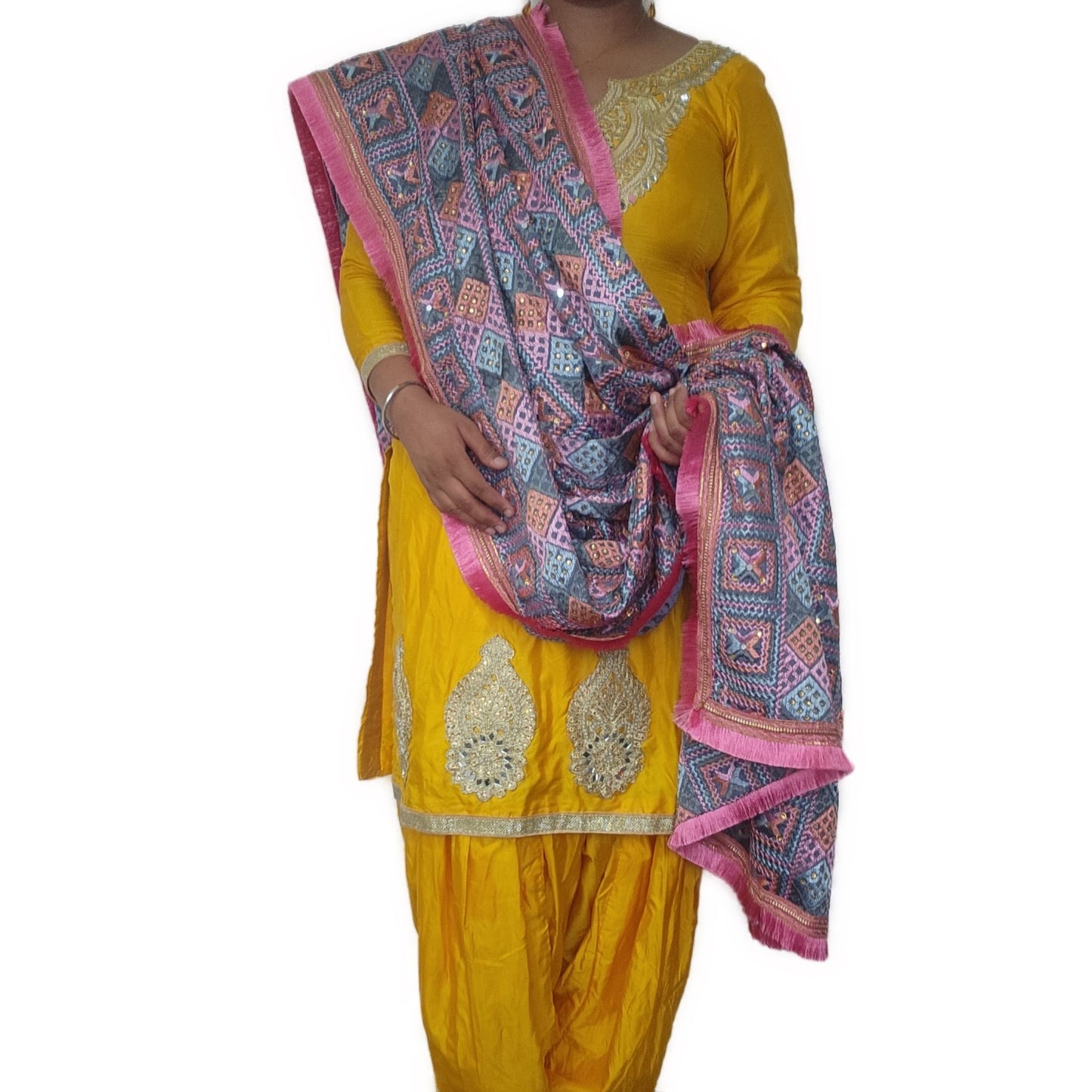 grey-pink-veer-zara-phulkari