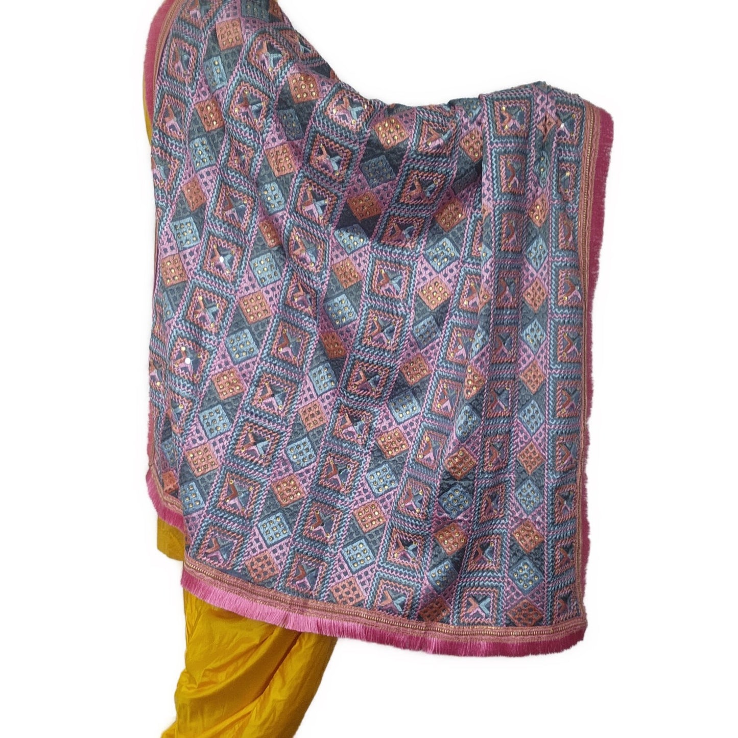 grey-pink-veer-zara-phulkari