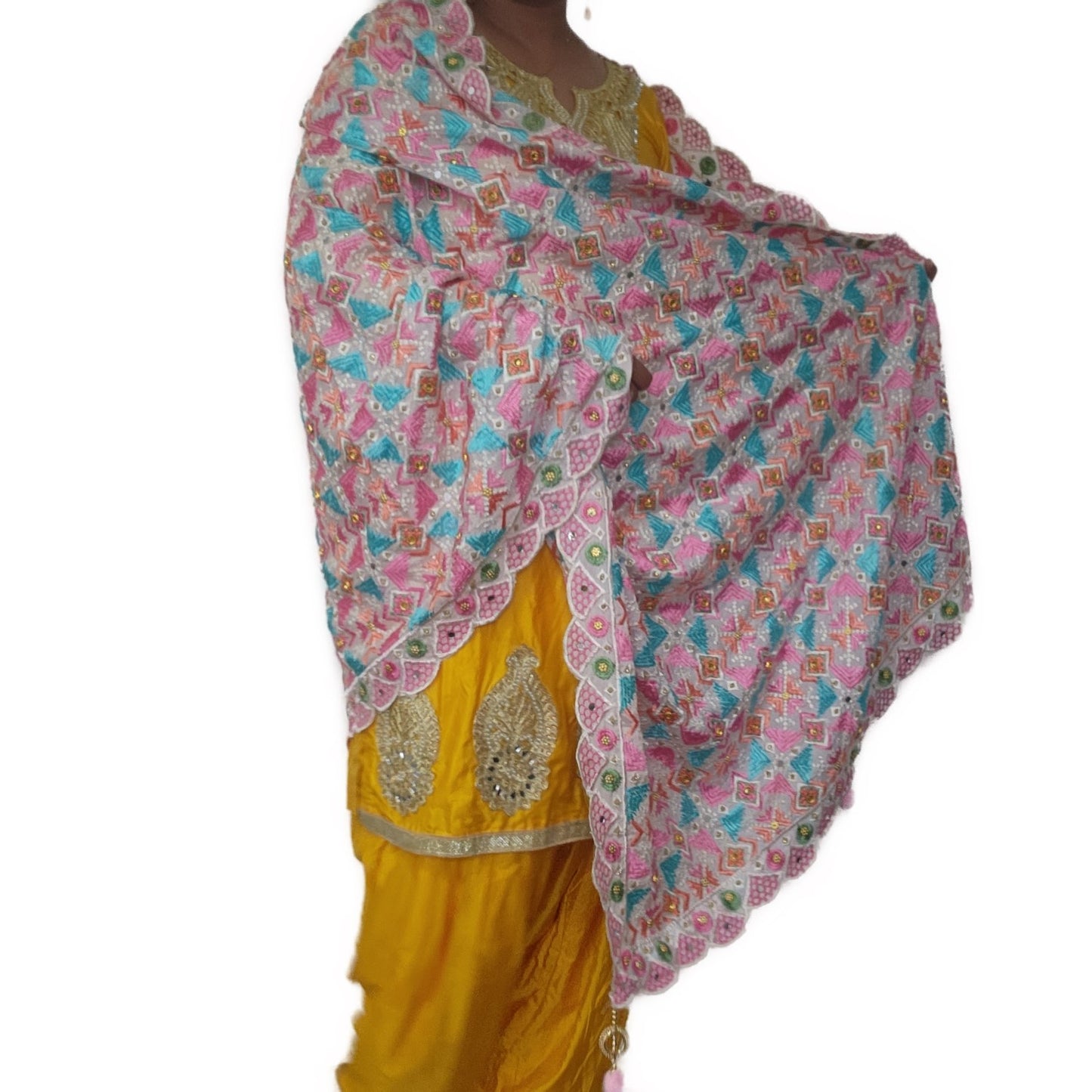 white-pink-latkan-phulkari