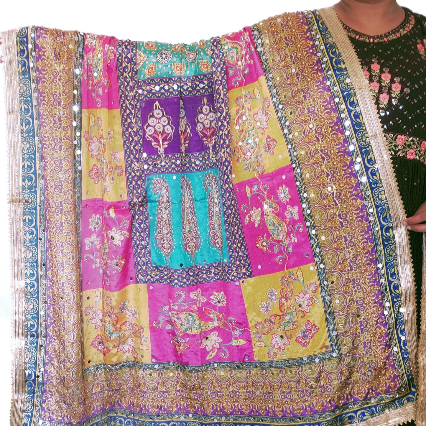 pakistani-silk-heavy-duppatta-pink-yellow-broad-border